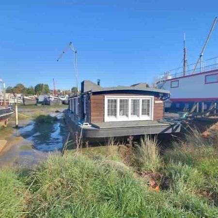 Toosey Lass - St Osyth Creek Saint Osyth 외부 사진