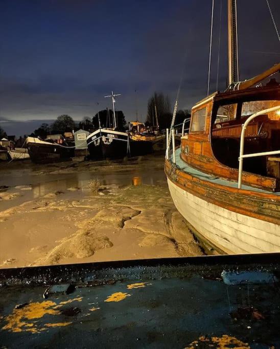 Toosey Lass - St Osyth Creek Saint Osyth 외부 사진