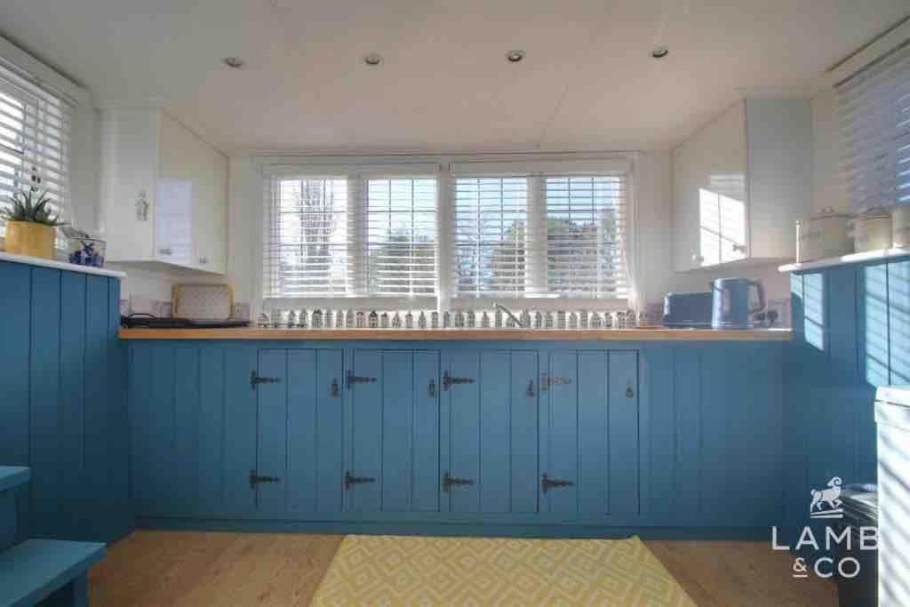 Toosey Lass - St Osyth Creek Saint Osyth 외부 사진