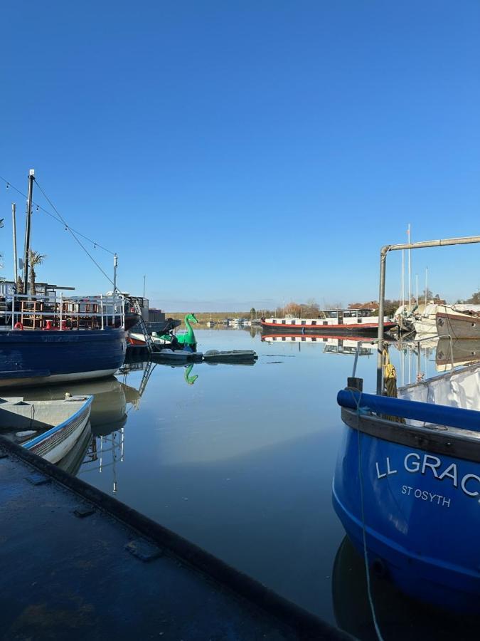 Toosey Lass - St Osyth Creek Saint Osyth 외부 사진